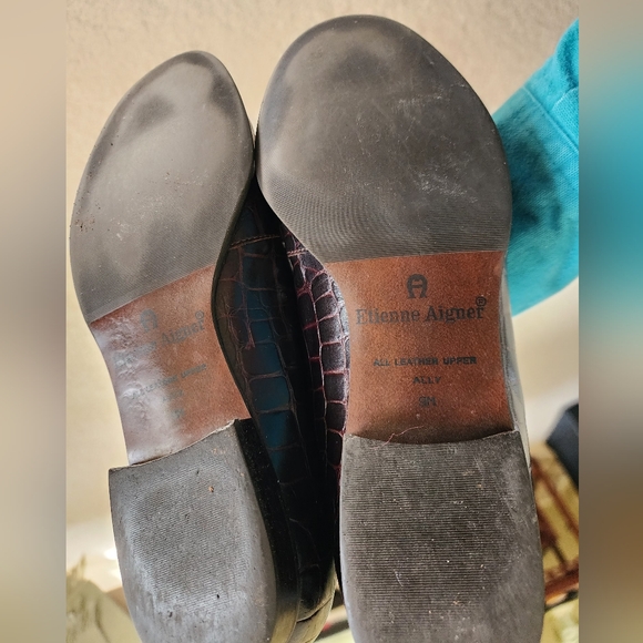 Etienne Aigner Crocodile Embossed Leather Tasseled Loafers Womens Size 9 - Picture 4 of 16